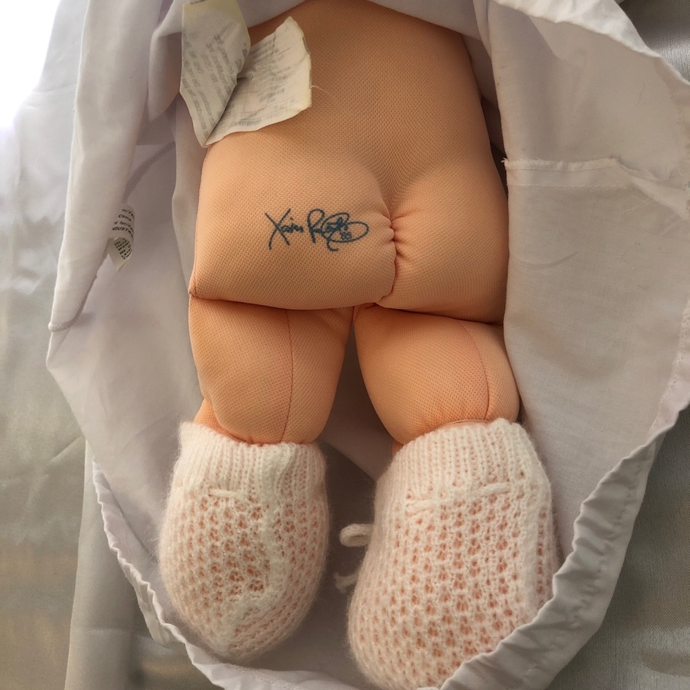 Vintage Preemie 1985 Cabbage Patch Doll - Picture 9 of 13